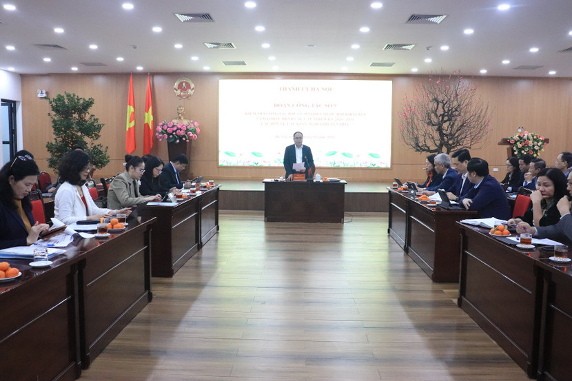 Giám đốc Công an thành phố Hà Nội kiểm tra việc chuẩn bị, triển khai công tác bầu cử tại 8 địa phương ảnh 2