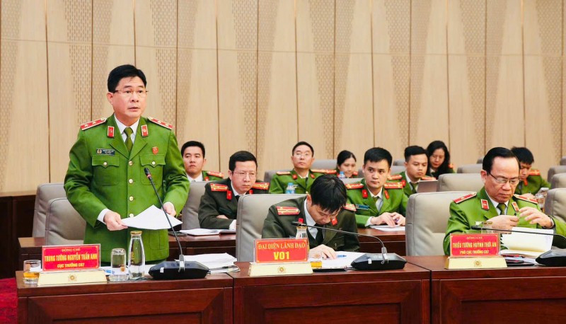 Trung tướng Nguyễn Tuấn Anh, Cục trưởng Cục Cảnh sát PCCC và CNCH giải đáp khó khăn, vướng mắc của Công an các tỉnh, thành phố trong công tác PCCC.