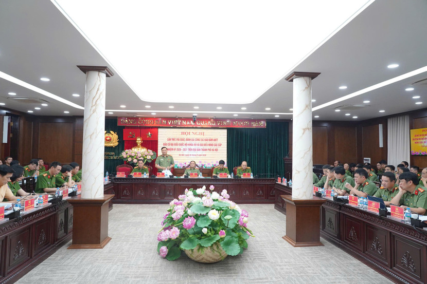 Công an Hà Nội rà soát toàn diện công tác bảo đảm an ninh, an toàn cuộc bầu cử trên địa bàn Thành phố ảnh 1