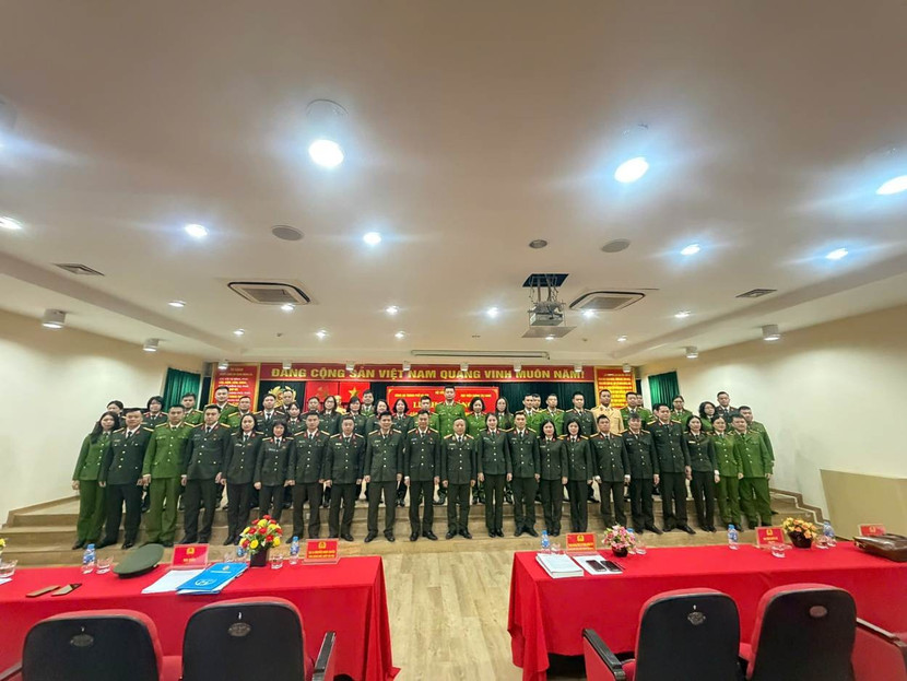 Gắn lý luận với thực tiễn, nâng cao chất lượng đội ngũ cán bộ các cấp ảnh 5