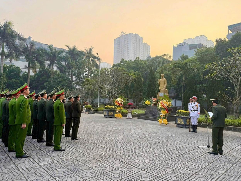 Gắn lý luận với thực tiễn, nâng cao chất lượng đội ngũ cán bộ các cấp ảnh 4