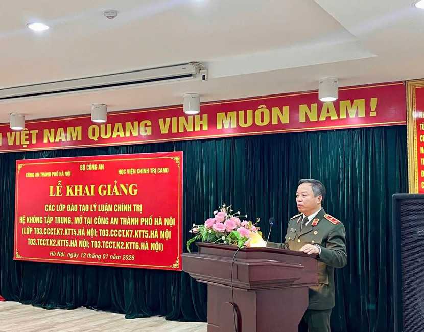 Gắn lý luận với thực tiễn, nâng cao chất lượng đội ngũ cán bộ các cấp ảnh 2