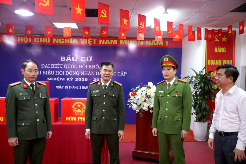 Chủ động phương án, đảm bảo tuyệt đối an toàn cuộc bầu cử trên địa bàn Thủ đô ảnh 10