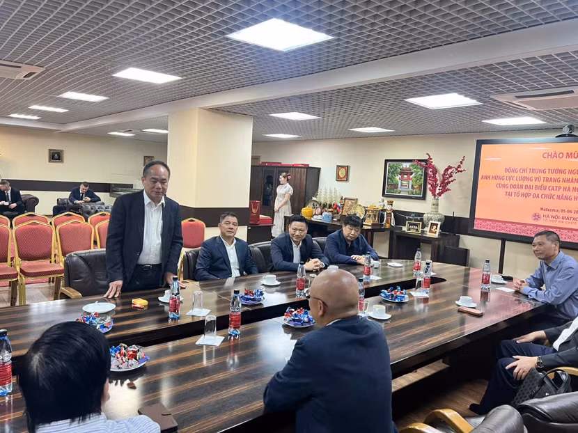 Đoàn đại biểu CATP Hà Nội thăm kiều bào và các mô hình chiến đấu hiện đại tại thành phố Mát-xcơ-va ảnh 13