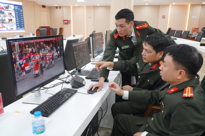 Một "trận tuyến" thầm lặng góp vào thành công chung của Cuộc bầu cử trên địa bàn Thủ đô ảnh 4