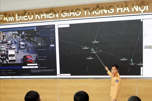 Tin Podcast 14-12-2025: Hà Nội đưa Trung tâm điều khiển giao thông mới vào hoạt động 