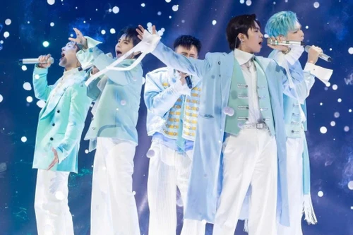 Đêm nhạc “Anh trai say hi” tại Hà Nội dời lịch biểu diễn