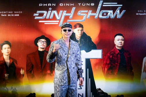 Phan Đinh Tùng “chơi lớn” với "Đinh Show"