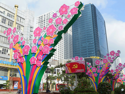 Trang trí đường phố Hà Nội: Cần hiện đại, tinh tế ảnh 2