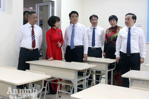 Thầy cô phải hết lòng thương yêu học sinh để thắp lên ngọn lửa khát khao ảnh 1