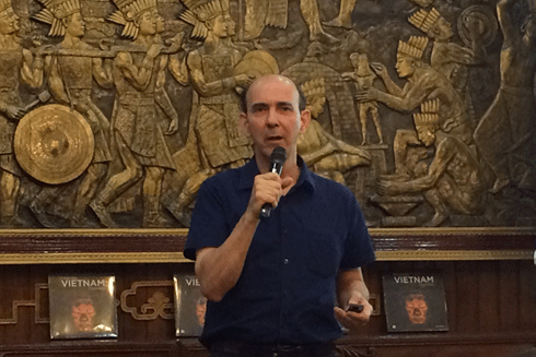 "Lực hấp dẫn tự nhiên đưa tôi đến với những ngôi chùa Việt Nam" ảnh 2 "Lực hấp dẫn tự nhiên đưa tôi đến với những ngôi chùa Việt Nam" ảnh 2