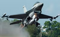 [ẢNH] F-16V đảo Đài Loan chưa kịp đối trọng Su-35S Trung Quốc đã phải nằm đất, vì sao?