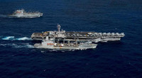Nhóm tác chiến tàu sân bay USS Ronald Reagan áp sát bán đảo Triều Tiên