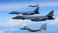 [ẢNH] B-1B Mỹ hạ cánh trên tuyết trắng, bước đi thách thức Mỹ gửi tới Nga tại Bắc Cực?