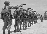 [ẢNH] M1911 nổi tiếng thế giới của Mỹ tròn 110 năm kể từ ngày biên chế