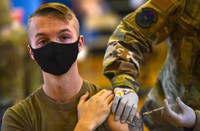 [ẢNH] Bất ngờ 1/3 quân đội Mỹ từ chối tiêm vaccine Covid-19