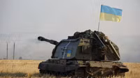 [ẢNH] Pháo tự hành hiện đại nhất Ukraine dội bão lửa xuống miền Đông
