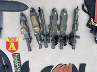 Cận cảnh kho hàng 