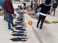 Cận cảnh kho hàng 