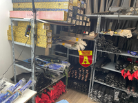 Cận cảnh kho hàng 