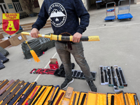 Cận cảnh kho hàng 