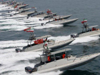 [ẢNH] Iran biên chế gần 350 xuồng cao tốc vũ trang