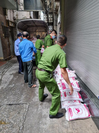 Ấm lòng tình quân, dân giữa những ngày tháng chống dịch