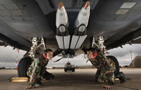 [ẢNH] Siêu bom thông minh phá boong ke GBU-39 Israel sử dụng tấn công Hamas?