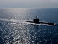 [ẢNH] Căng thẳng khối NATO bùng phát khi Tàu ngầm Thổ Nhĩ Kỳ bị nghi áp sát thủ đô Hy Lạp