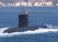 [ẢNH] Căng thẳng khối NATO bùng phát khi Tàu ngầm Thổ Nhĩ Kỳ bị nghi áp sát thủ đô Hy Lạp