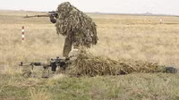 [ẢNH] Ukraine tố lính bắn tỉa Nga tới Donbass, Moscow phủ nhận hoàn toàn