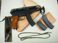 [Ảnh] Khẩu tiểu liên gắn bó với Anh hùng đặc công rừng Sác Lê Bá Ước suốt 42 năm