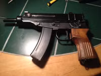 [Ảnh] Khẩu tiểu liên gắn bó với Anh hùng đặc công rừng Sác Lê Bá Ước suốt 42 năm