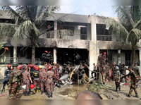 Chiến đấu cơ F-7 BGI Bangladesh lao vào trường học khiến 19 người chết