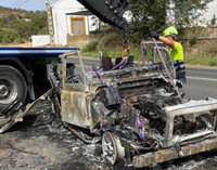 [Ảnh] Hai cha con ca sĩ Thomas Anders- Modern Talking thoát hiểm vụ cháy ôtô