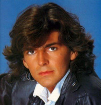 [Ảnh] Hai cha con ca sĩ Thomas Anders- Modern Talking thoát hiểm vụ cháy ôtô