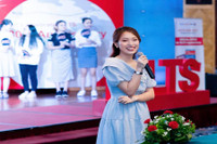 Cặp đôi hotgirl 'vạn người mê' của các chương trình về IELTS 