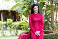 Đôi bạn thân Hoa hậu 'tái xuất' xinh đẹp trong hai phong cách thời trang khác biệt