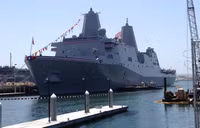 [ẢNH] Siêu tàu đổ bộ khổng lồ của Mỹ có nguy cơ bị vô hiệu hóa vì Covid-19