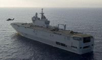 [ẢNH] Pháp điều tàu đổ bộ tấn công khổng lồ tới biển Đông