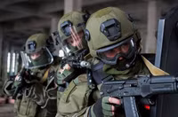 [ẢNH] Binh sĩ bán trộm 