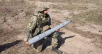 Pháo chống tăng MT-12 huyền thoại Liên Xô được Ukraine dùng để hủy diệt ly khai