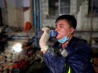 Những khoảnh khắc không quên trong thảm hoạ động đất ở Myanmar