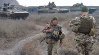 Ly khai miền Đông vây chặt hàng trăm binh sĩ Ukraine tại chảo lửa Donbass