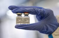 [ẢNH] Nga cho lưu hành lô vaccine ngừa Covid-19 đầu tiên