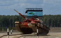 [ẢNH] ‘Chiến tăng đỏ’ của đội Nga xuất sắc nhưng lại thiếu thuyết phục ở Tank Biathlon