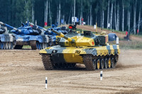 [ẢNH] Dù cố hết sức song xe tăng quốc bảo Trung Quốc vẫn thua Nga tại Tank Biathlon