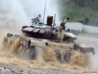 [ẢNH] Nga tuyên bố hiện đại hóa toàn bộ xe tăng T-72 lên chuẩn T-72B4