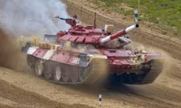 [ẢNH] ‘Chiến tăng đỏ’ của đội Nga xuất sắc nhưng lại thiếu thuyết phục ở Tank Biathlon