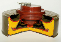 Lính Nga quăng mìn chống tăng phá sập chốt phòng ngự đối phương